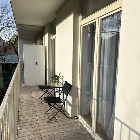 Sunny Lobzowska 22 * Kraków